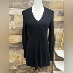 Kinross Cashmere Silk Blend Black V-neck Long Sleeve